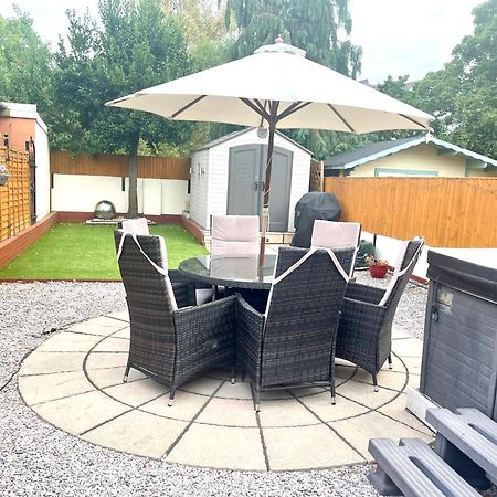Stunning 1 Bedroom And Double Sofa Bed Near Train Station Southampton Dış mekan fotoğraf