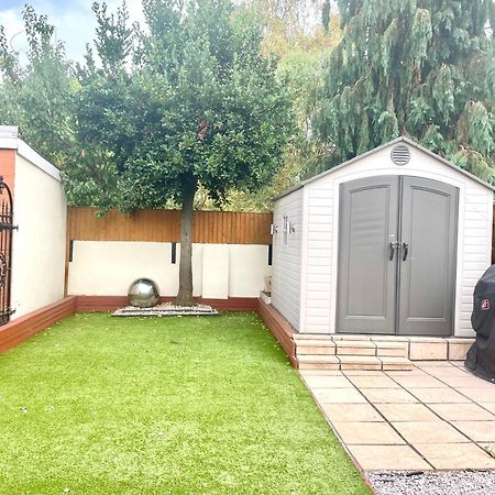 Stunning 1 Bedroom And Double Sofa Bed Near Train Station Southampton Dış mekan fotoğraf