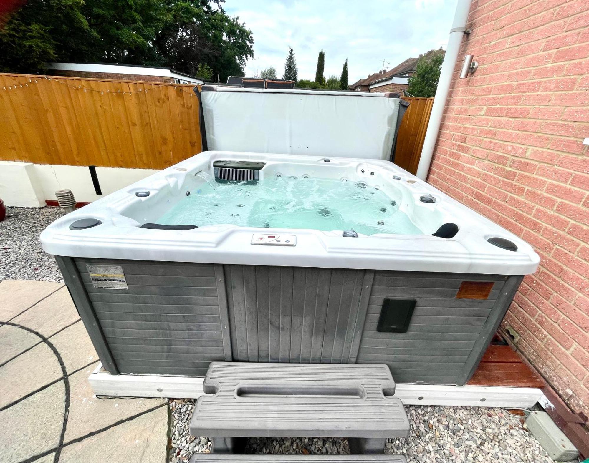 Stunning 1 Bedroom And Double Sofa Bed Near Train Station Southampton Dış mekan fotoğraf